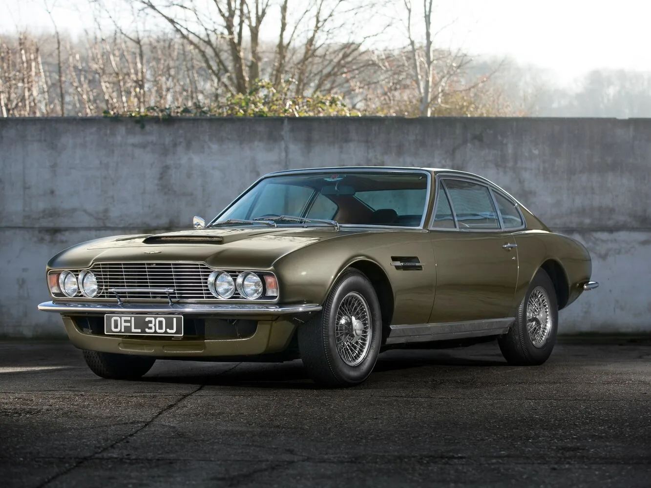 Aston Martin DBS