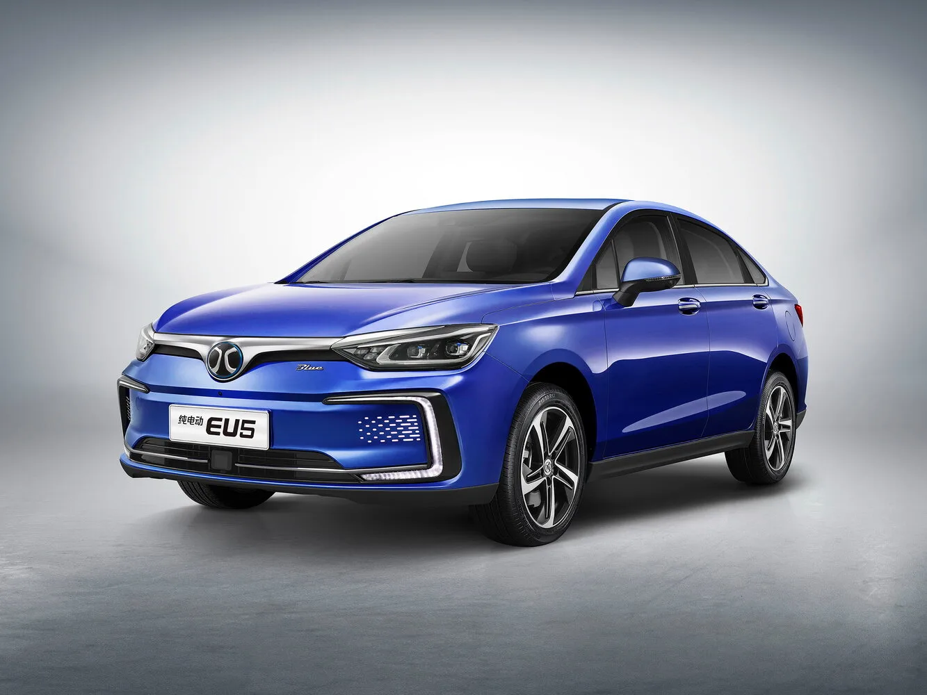 BAIC EU5
