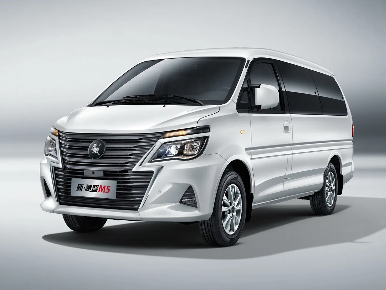 Forthing Lingzhi M5