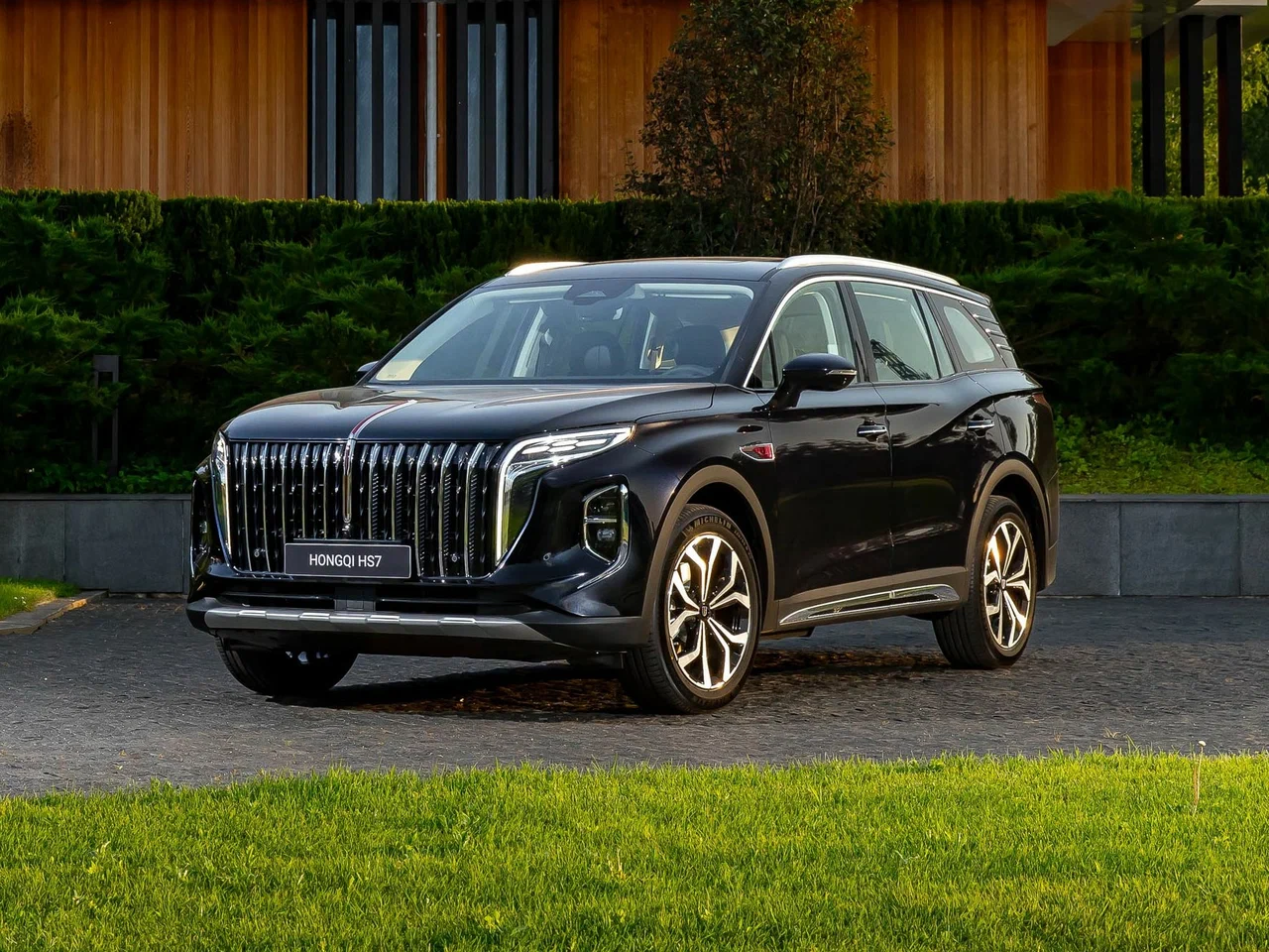 Hongqi HS7