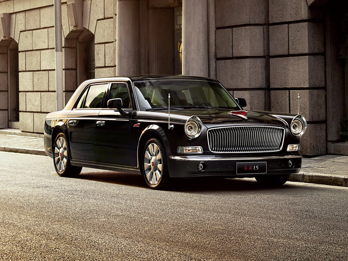 Hongqi L5