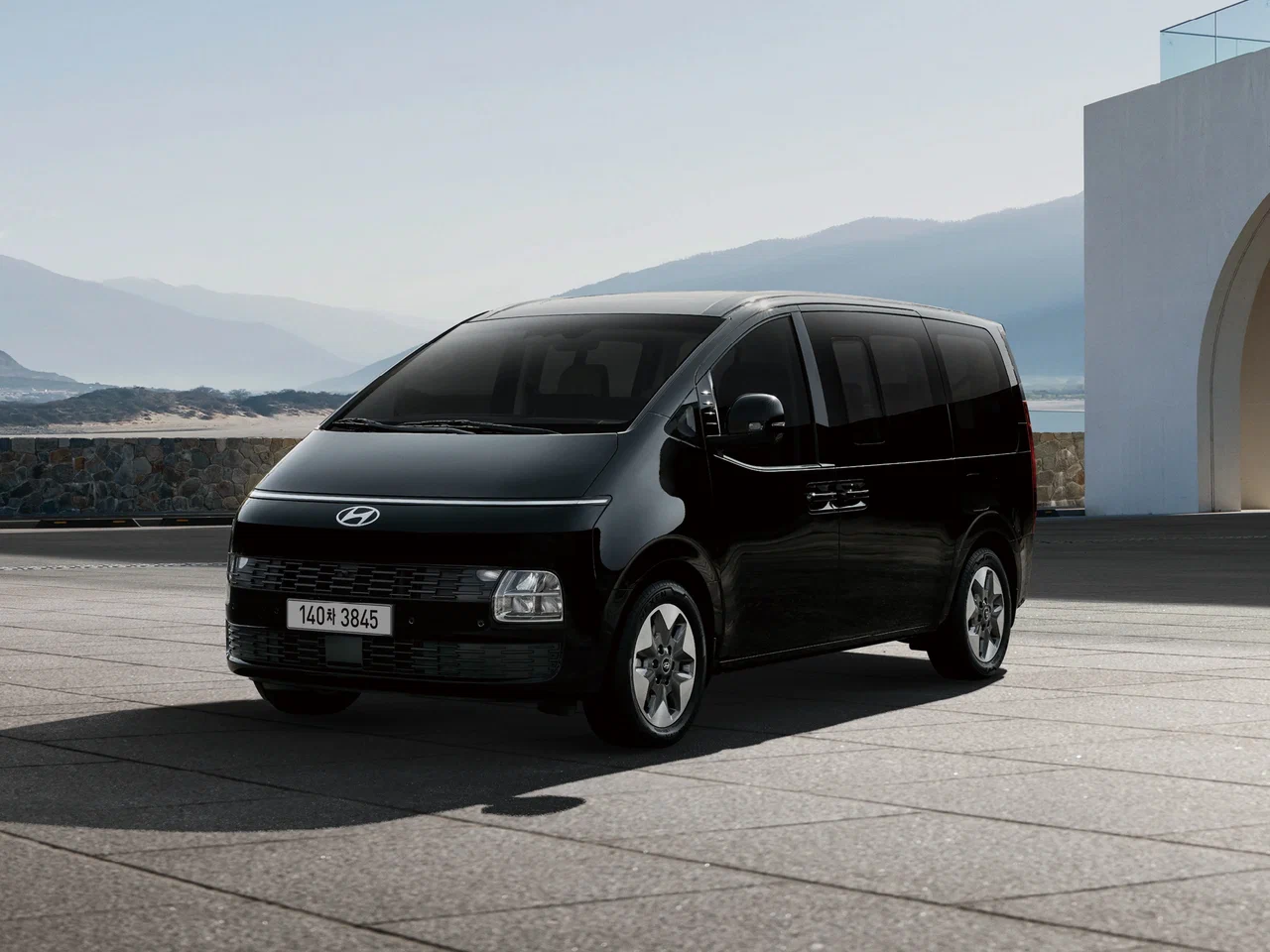 Hyundai Staria