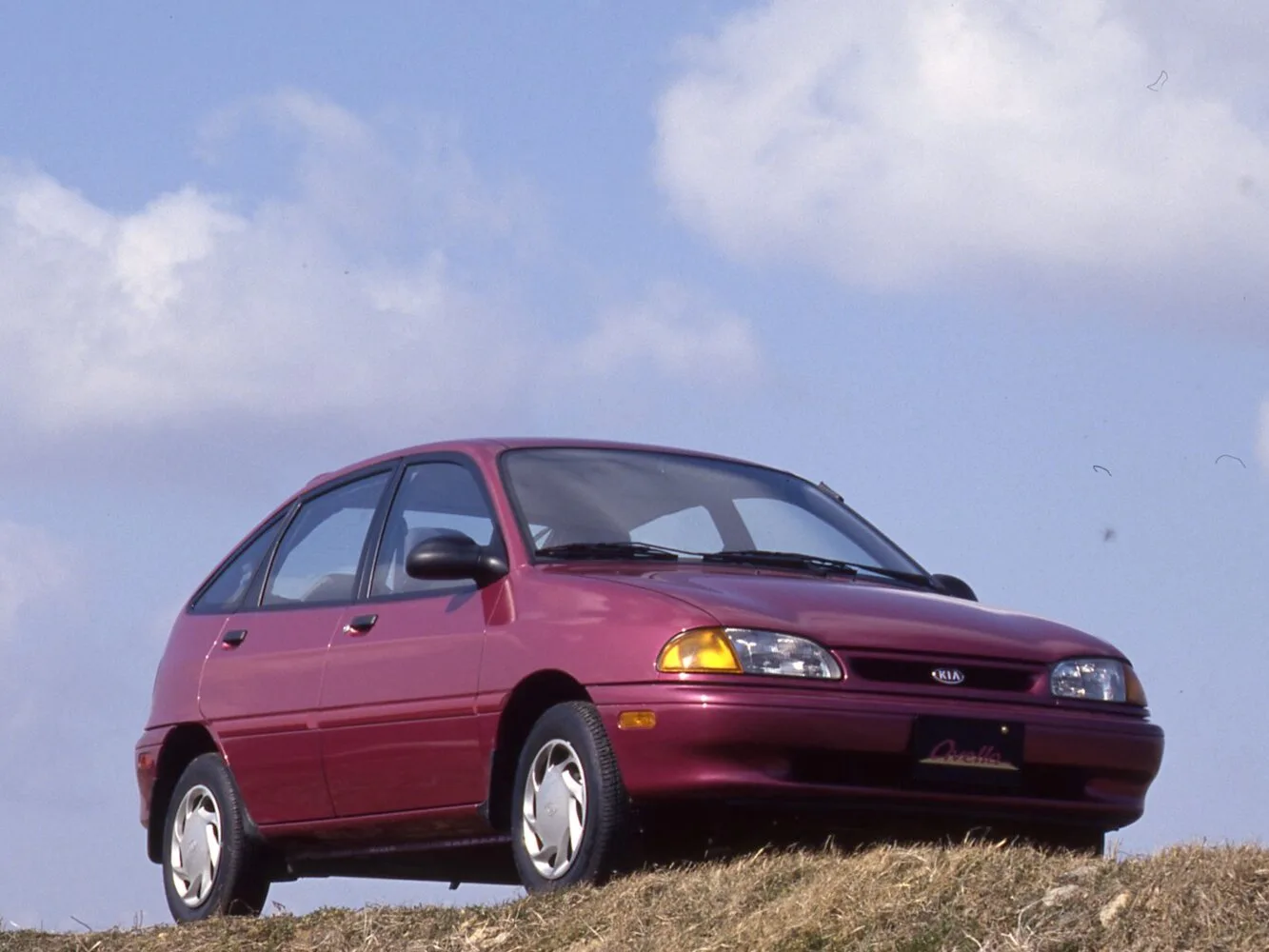 Kia Avella