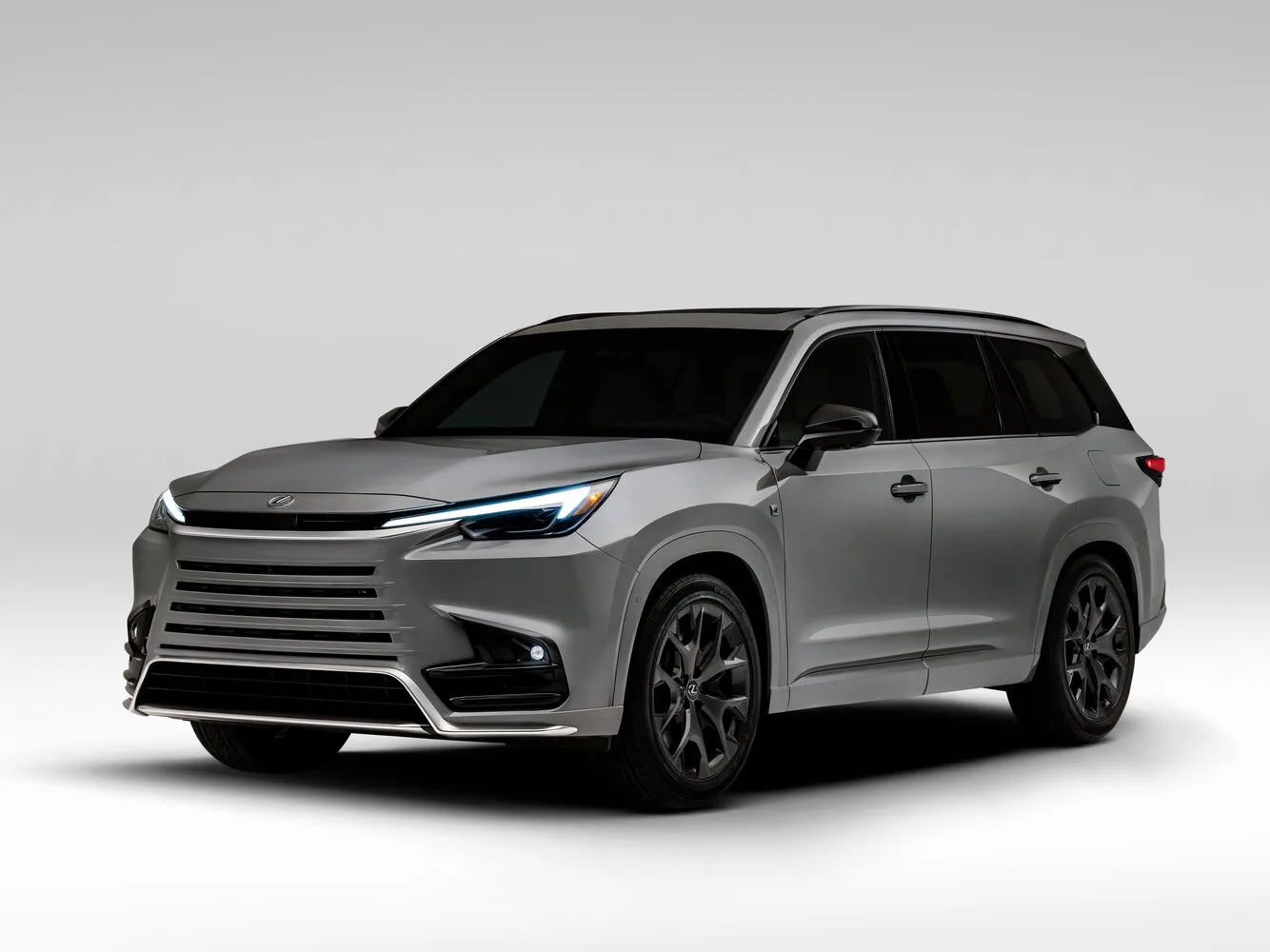 Lexus TX