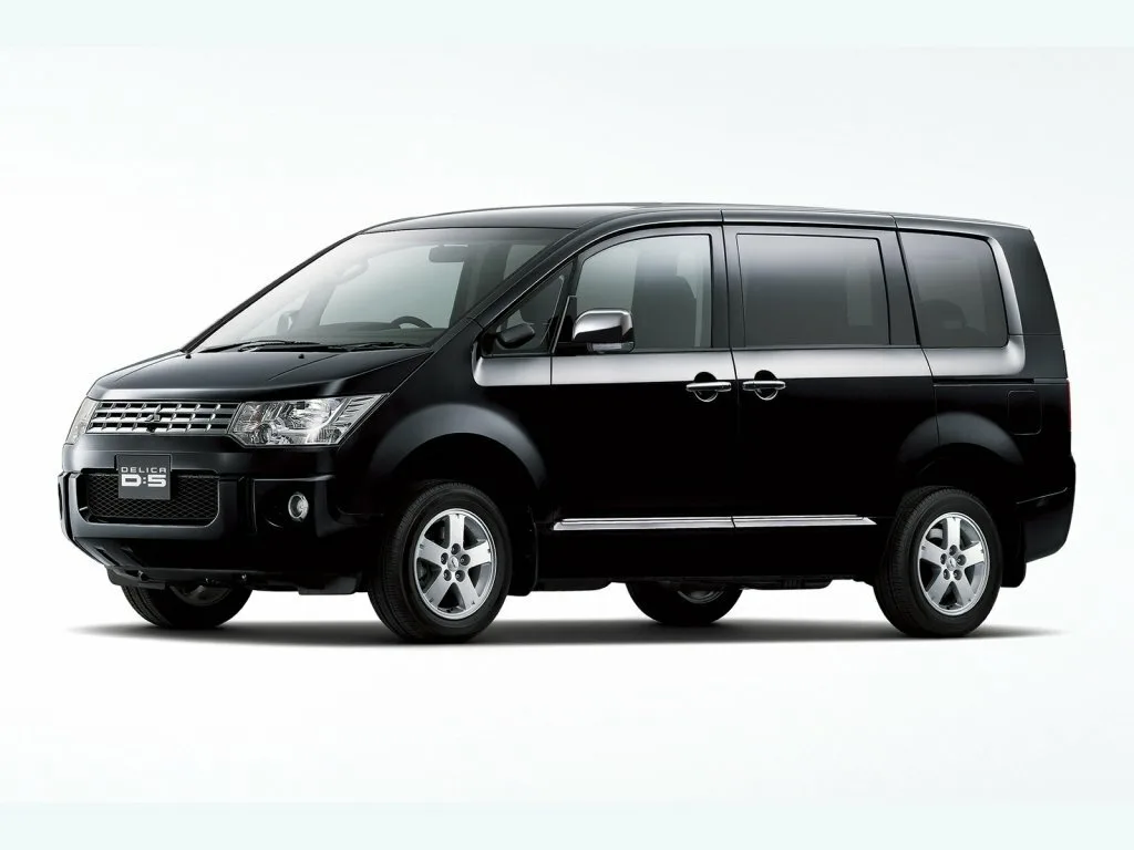 Mitsubishi Delica D:5