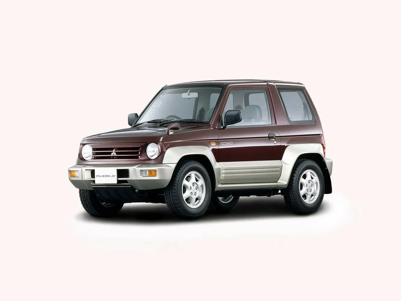 Mitsubishi Pajero Junior