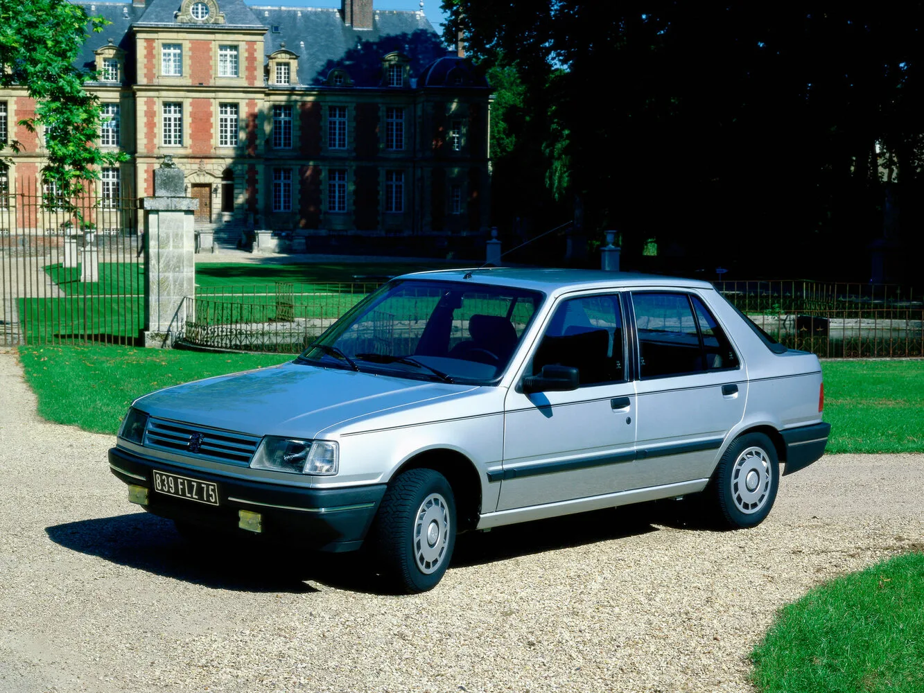 Peugeot 309