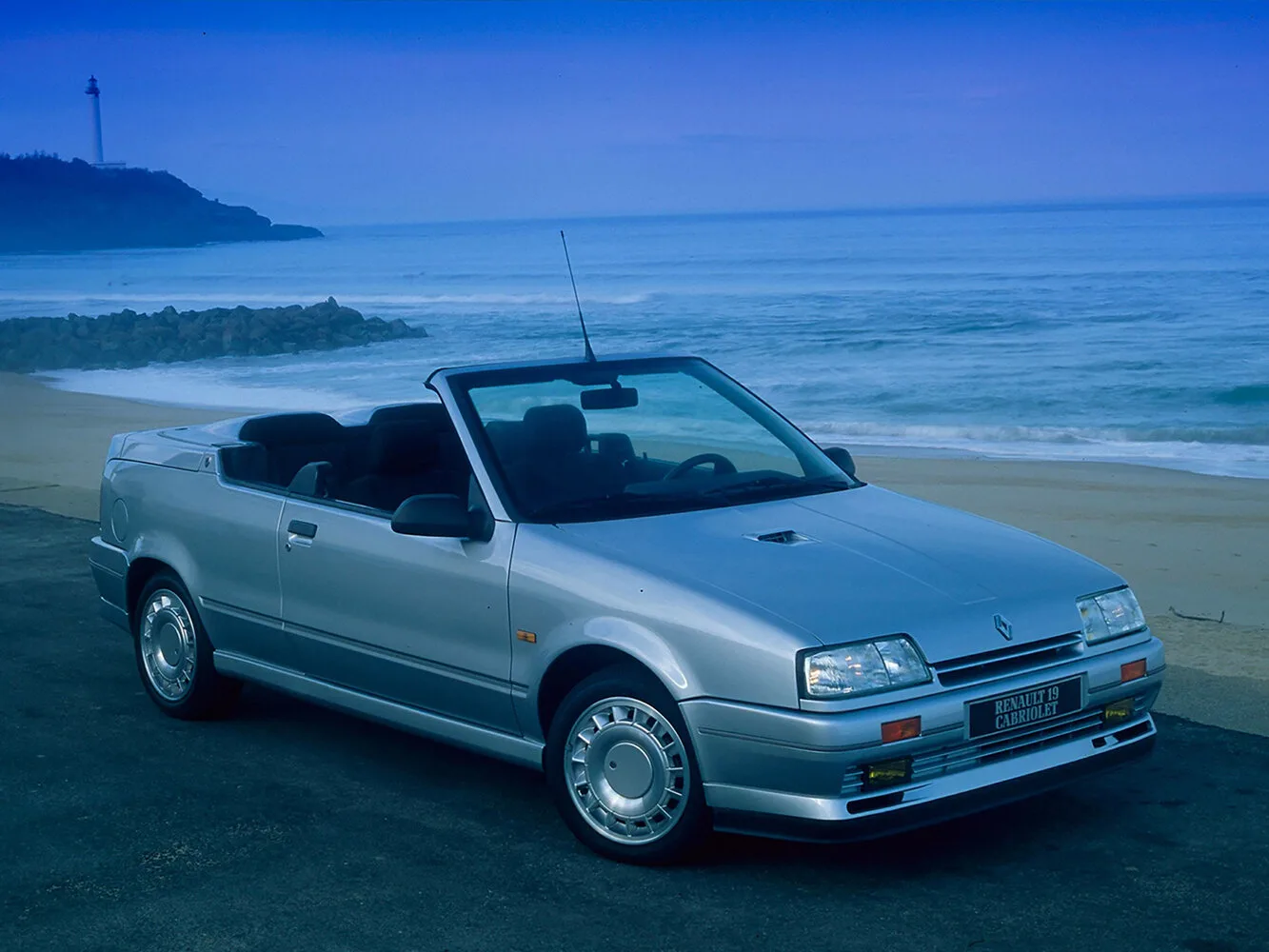 Renault 19