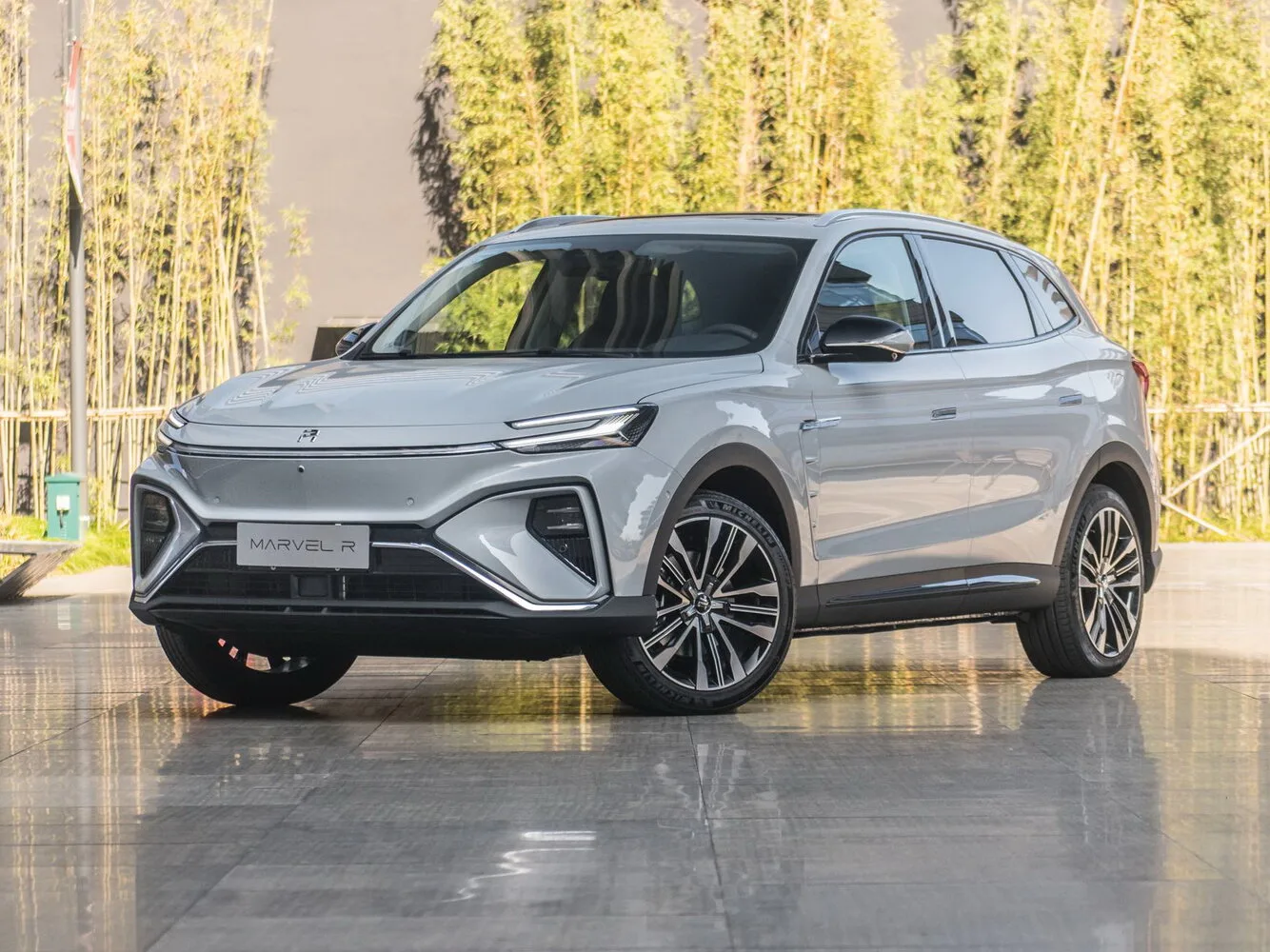 Rising Auto Marvel R