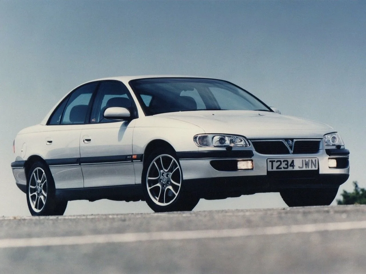 Vauxhall Omega