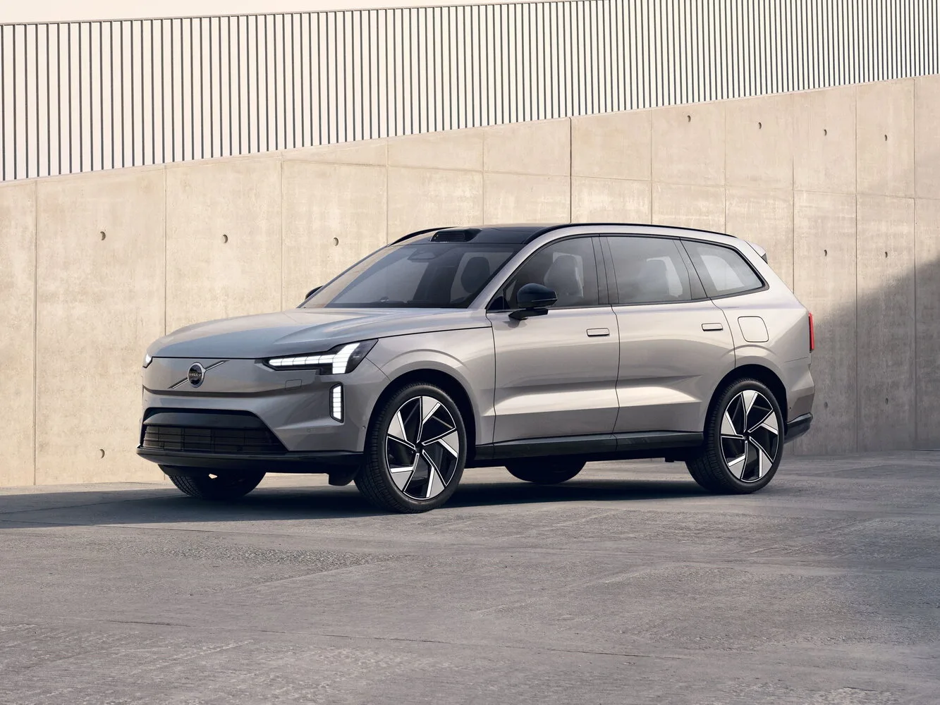 Volvo EX90